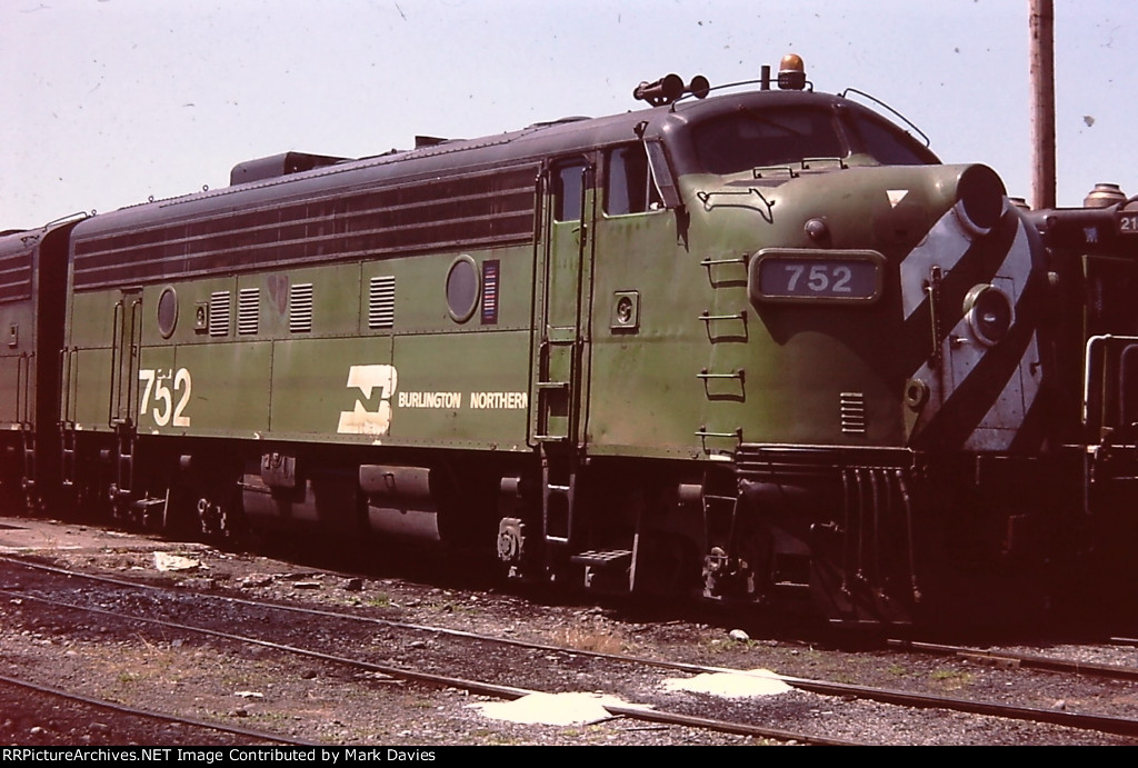 BN 752